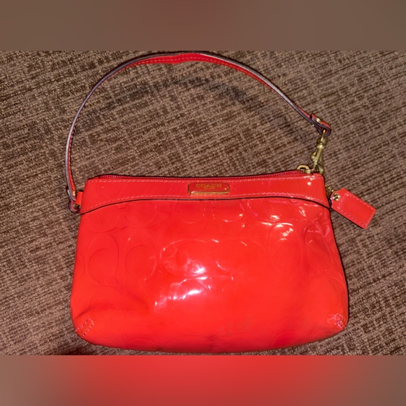 Coach Coral Wristlet with Disney Minnie Earrings - Picture 6 of 8